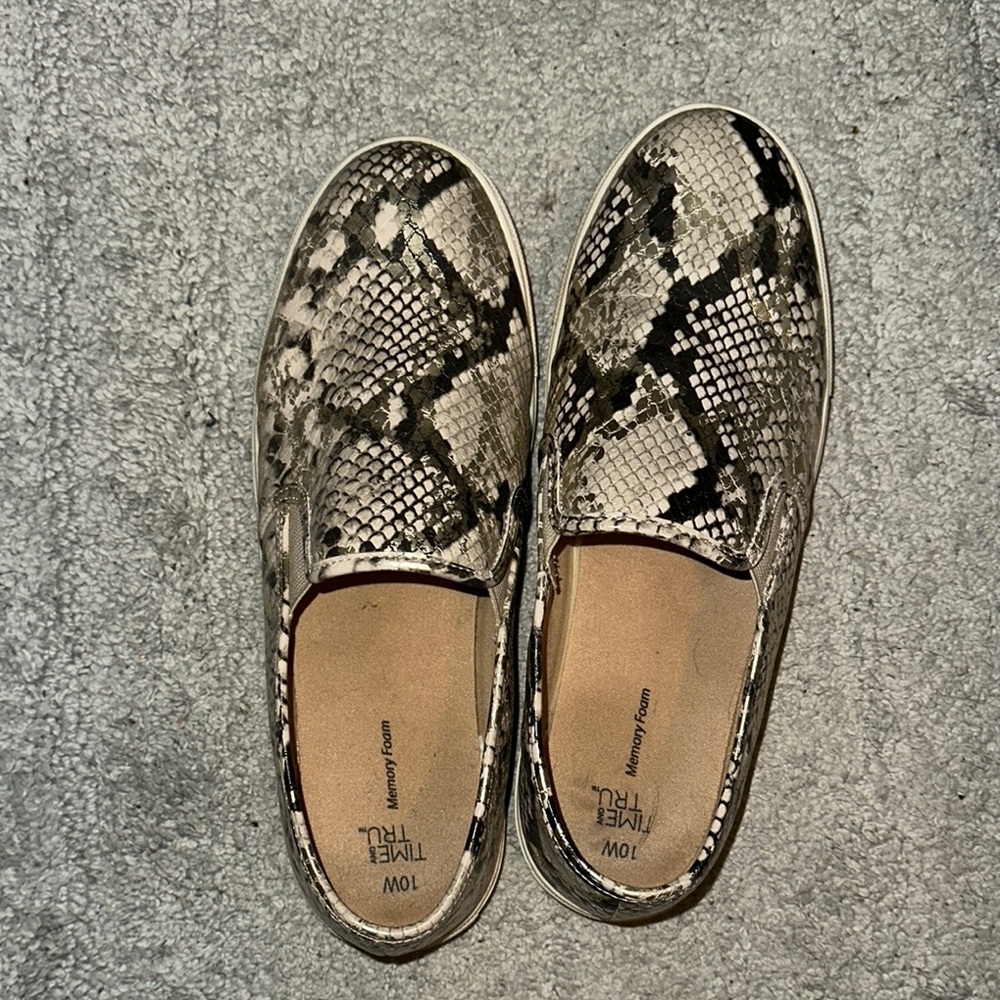 Snake Print Slip-On Shoes